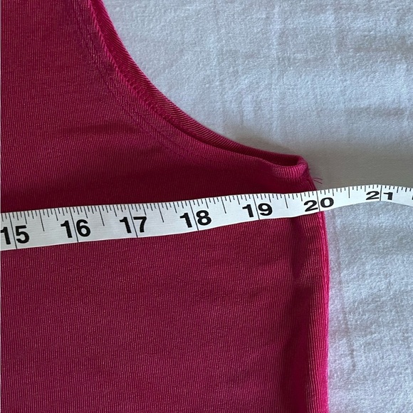 Chico's Travelers Hot Pink Knit Stretch Sleeveless Tank Scoop Neck Top Sz 3/XL - Picture 7 of 11